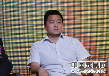 周海峰:線上線下產(chǎn)品保持一致性 價(jià)格可稍不同 周海峰:線上線下產(chǎn)品保持一致性 價(jià)格可稍不同