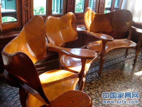 天才家具設(shè)計師經(jīng)典之作 走進炫酷的超現(xiàn)實世界