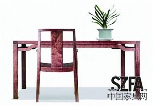 帶有明式家具特有遺韻的曲美如是系列家具參展2013年米蘭家具展。